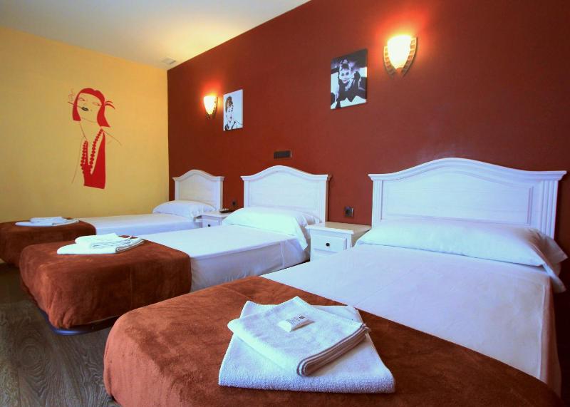 Hostal Regio - image 15