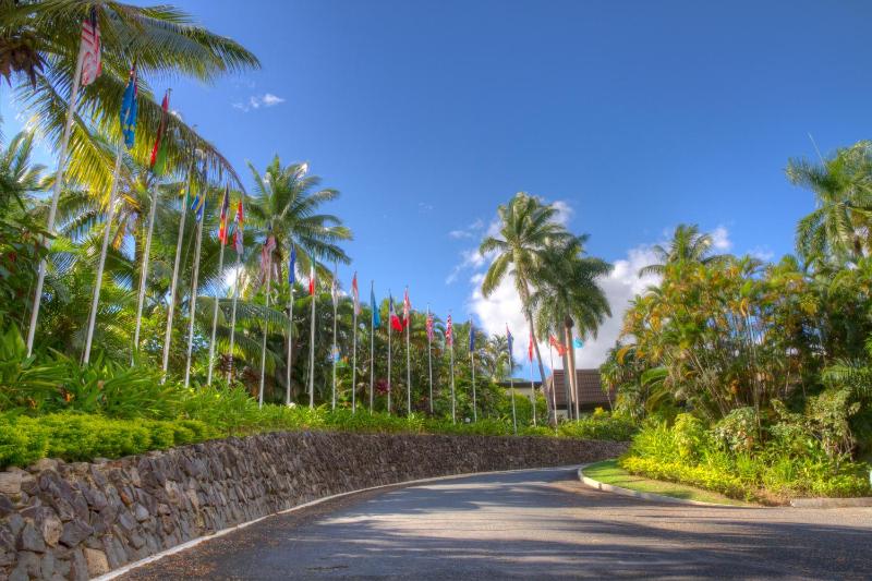 Tanoa International Hotel - image 2