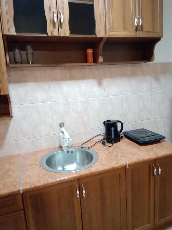 Single Bed in Dormitory Room image 3