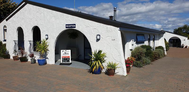 Barrington House Taupo - image 4