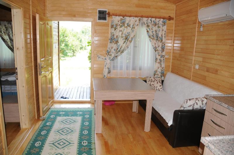 Family Bungalow (4 Adults + 1 Children) image 4