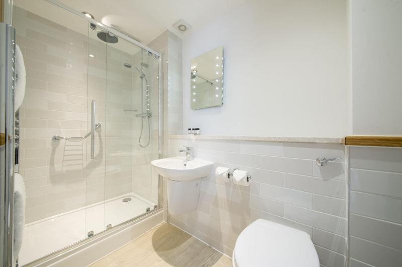 Single Room image 4
