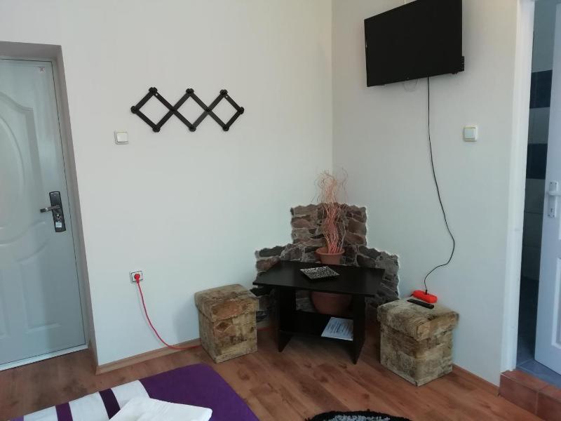 Double Room image 2