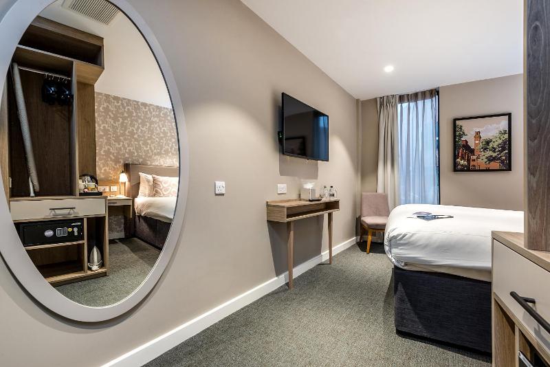 Executive Double Room image 1