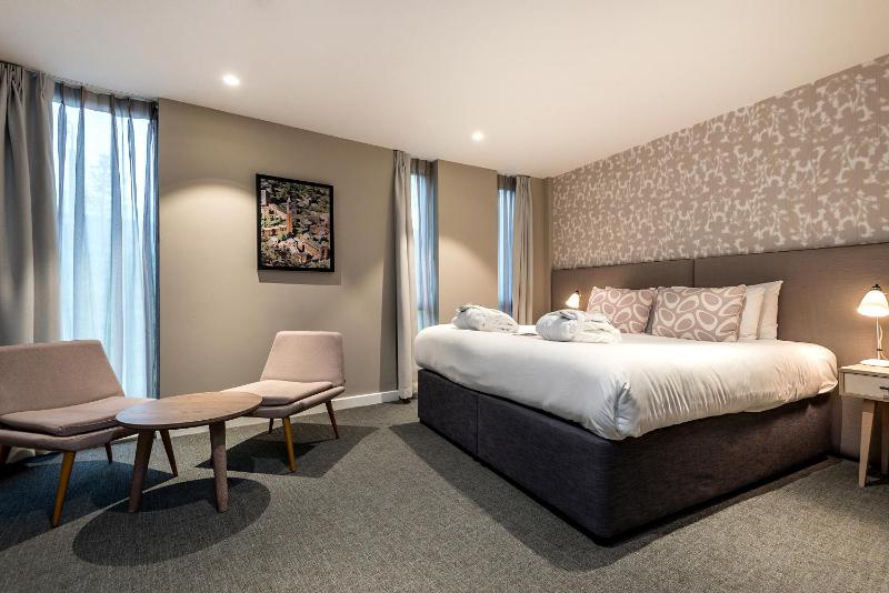 Executive Double Room image 3