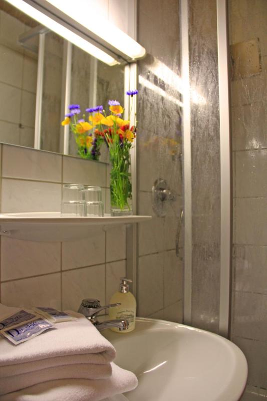 Double Room with Private Bathroom image 4