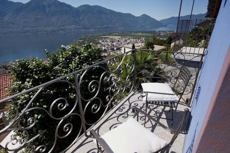 Holiday Home - Casa Blu image 3