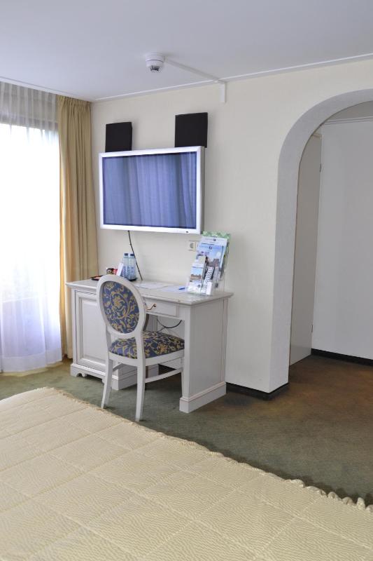 Junior Suite image 3