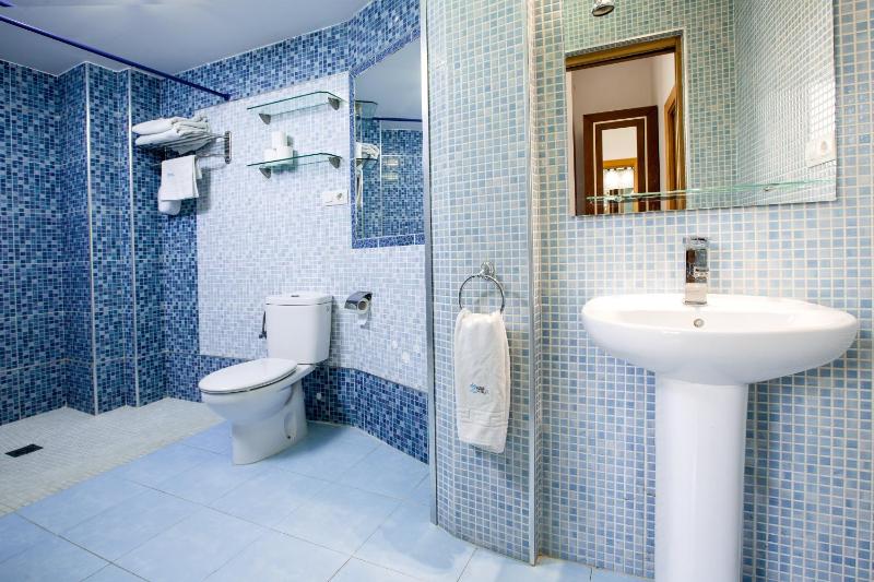 One-Bedroom Apartment.C/ San Jerónimo 2 image 2