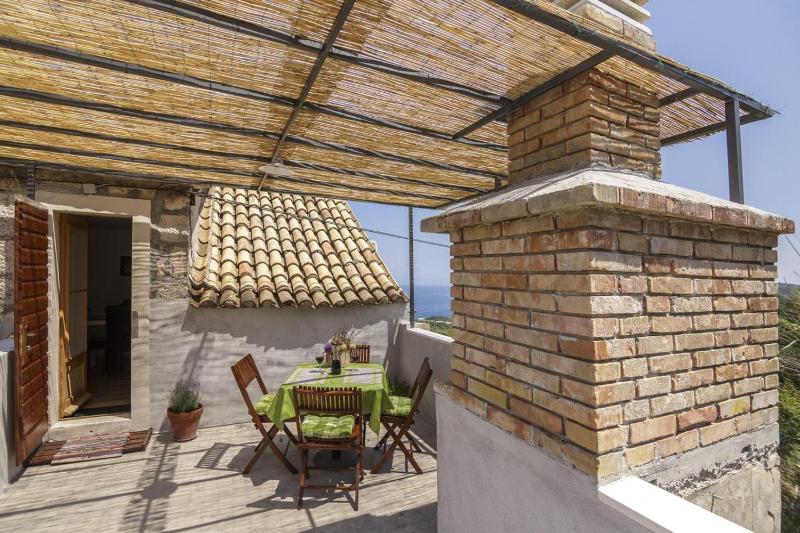 One-Bedroom Holiday Home image 3