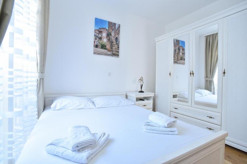 Apartment Bojana - image 10