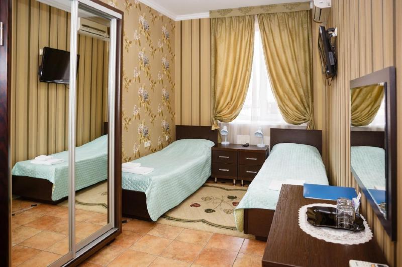 Standard Double or Twin Room image 1