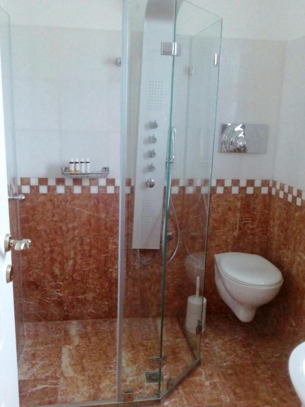 Grand Villa Sea View with Outdoor Hot Tub image 3