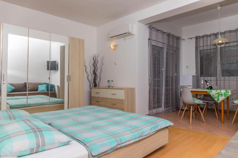 Apartments Zorica - image 8