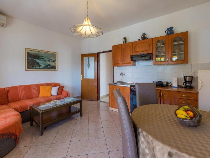 Apartment Nevelina - image 13