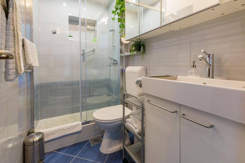 Two-Bedroom Holiday Home image 3