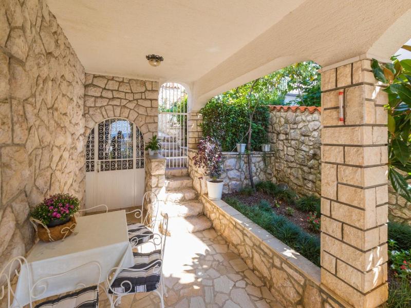 Apartments Vukovic - image 11