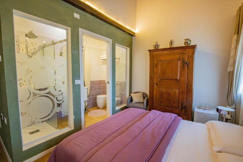 Standard Quadruple Room image 1