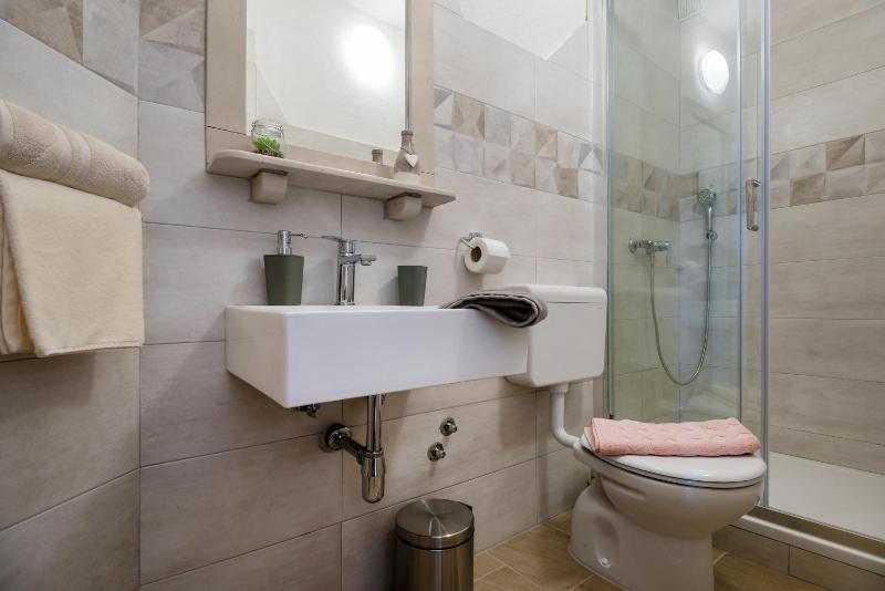 Apartment Cesarica - image 21