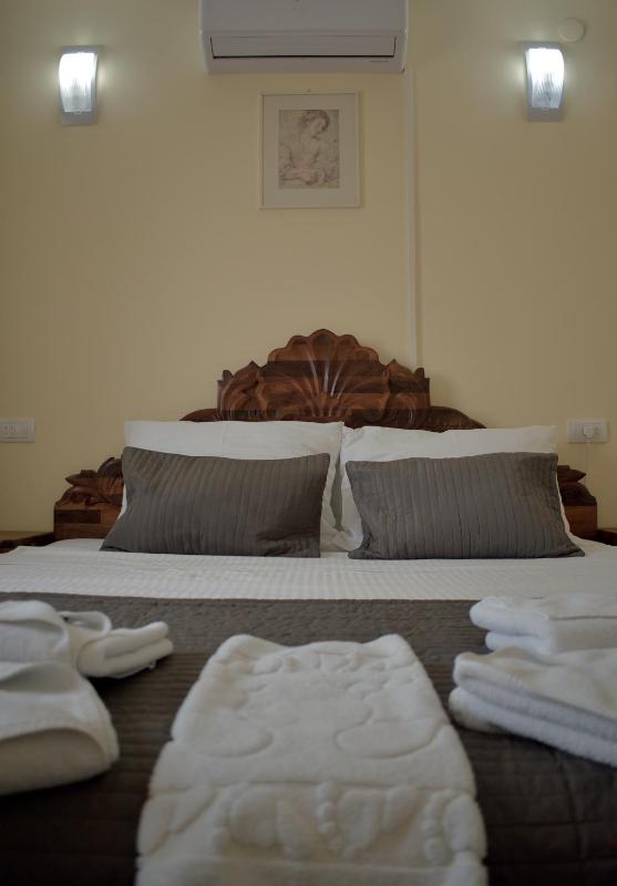 Deluxe Double Room image 1