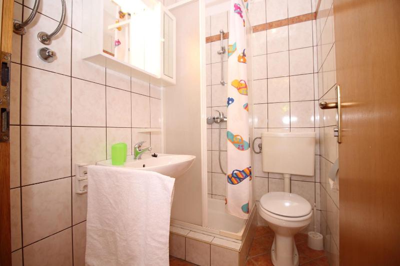 Studio Apartment image 4