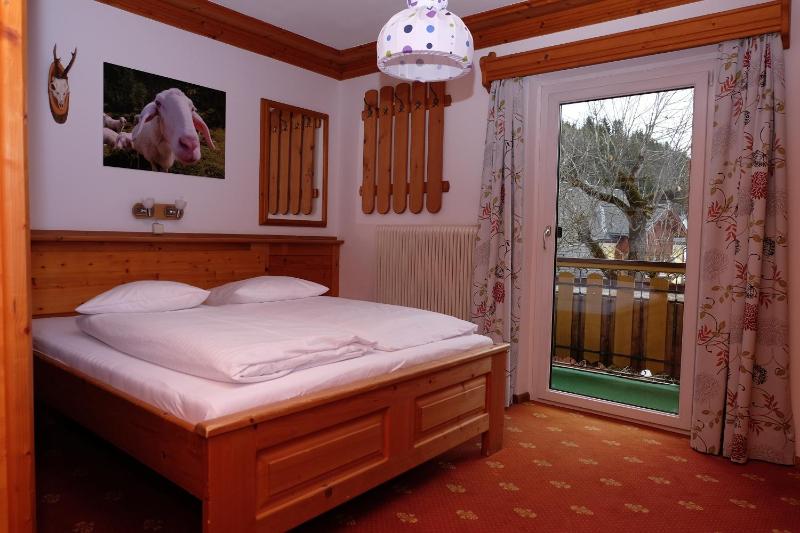 Standard Double Room image 4