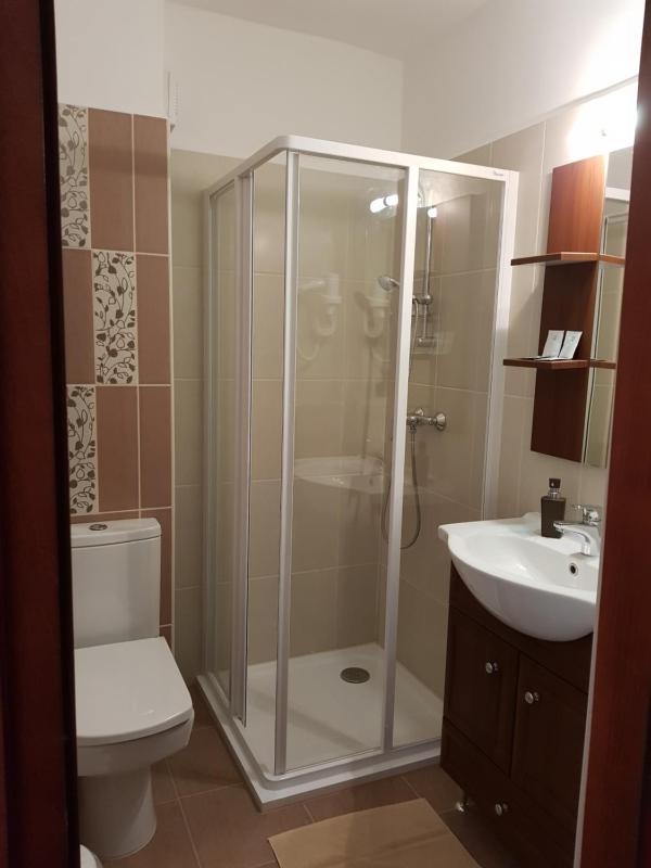 Classic Triple Room image 2