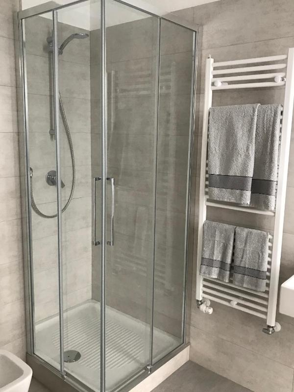 Triple Room with Private Bathroom image 2