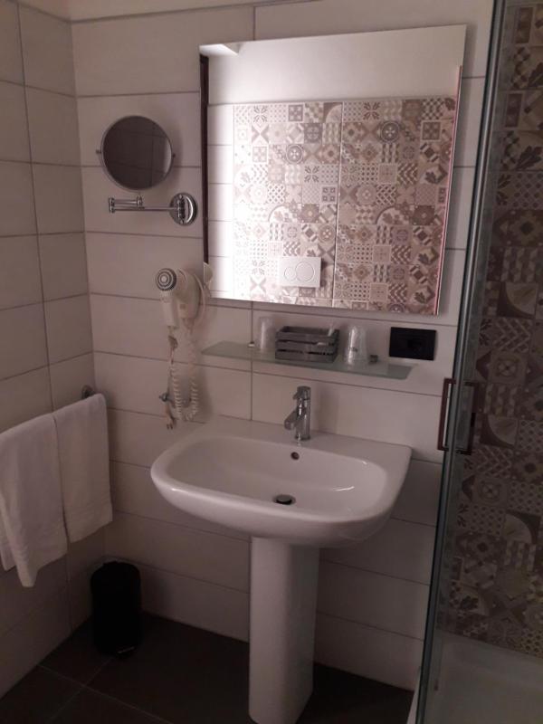 Single Room image 1
