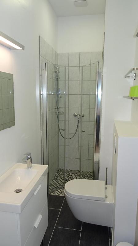 Studio Apartment image 2