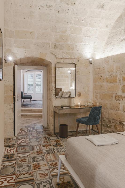 Double Room with Terrace image 4