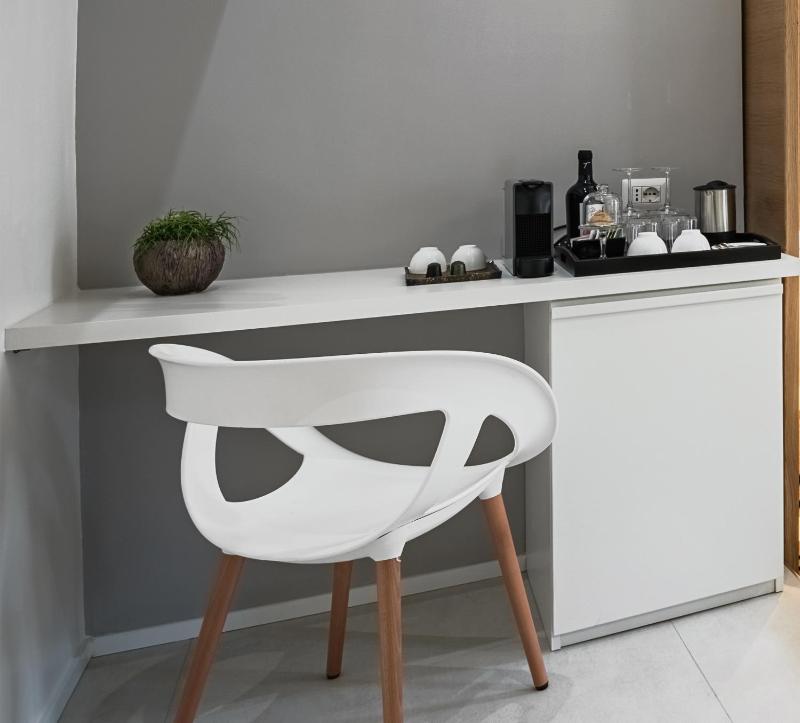 Deluxe Double Room image 2