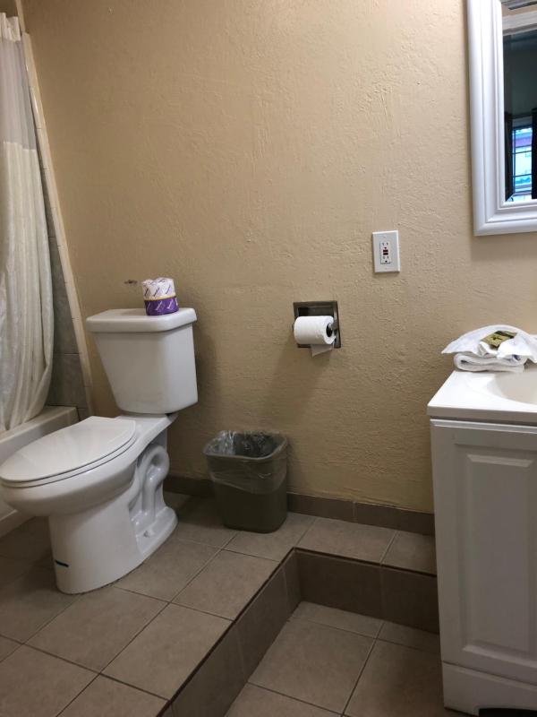Budget Double Room image 2