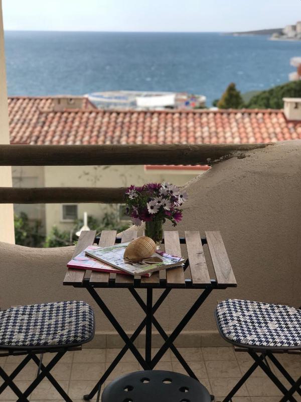 Apartment with Sea View image 3