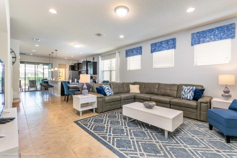 Five-Bedroom Villa image 2