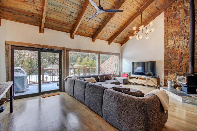 Eagle Ridge Escape Townhouse Images