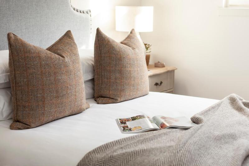 The House Superior Room image 4