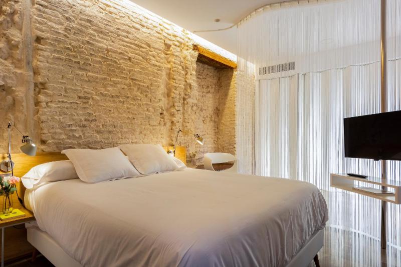 Torre Homenaje Historical Suites - image 16