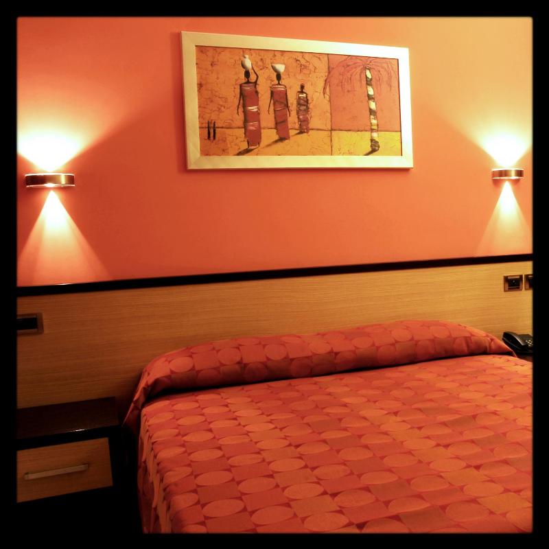 Twin Room image 1