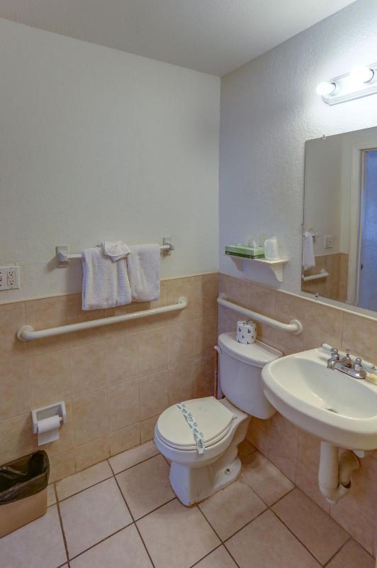 Richard's Hotel - image 31