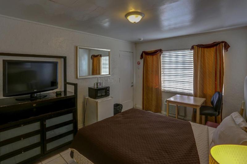 Richard's Hotel - image 37