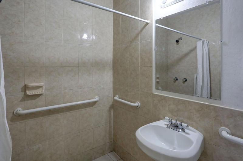 Richard's Hotel - image 12