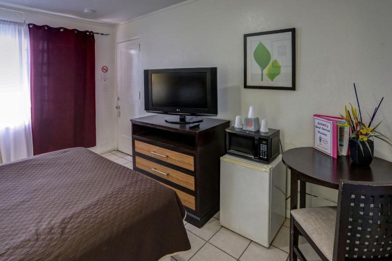Richard's Hotel - image 2