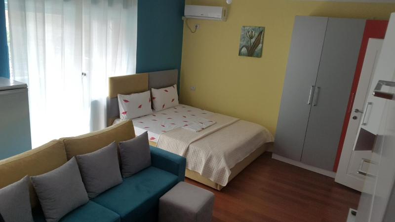 One-Bedroom Apartment image 1