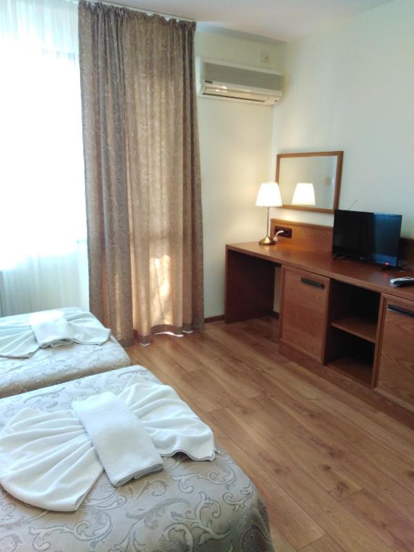 Budget Double or Twin Room image 3