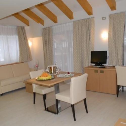 Superior Double Room image 4