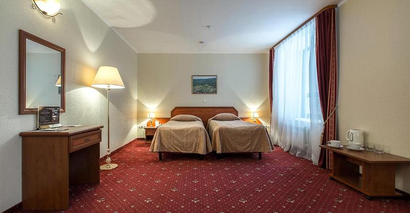 Twin Room image 1