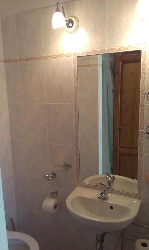 Single Room image 2