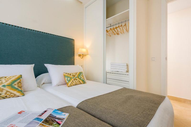 Two-Bedroom Apartment without Terrace image 4