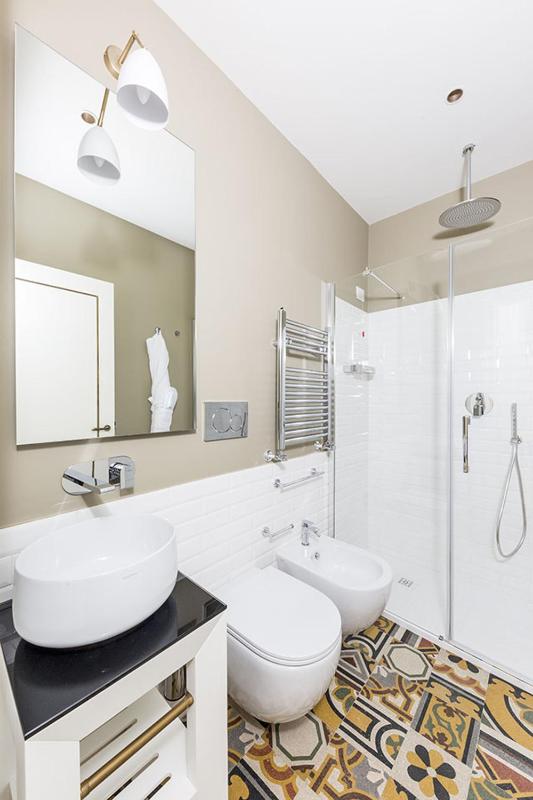 Superior Double Room image 3